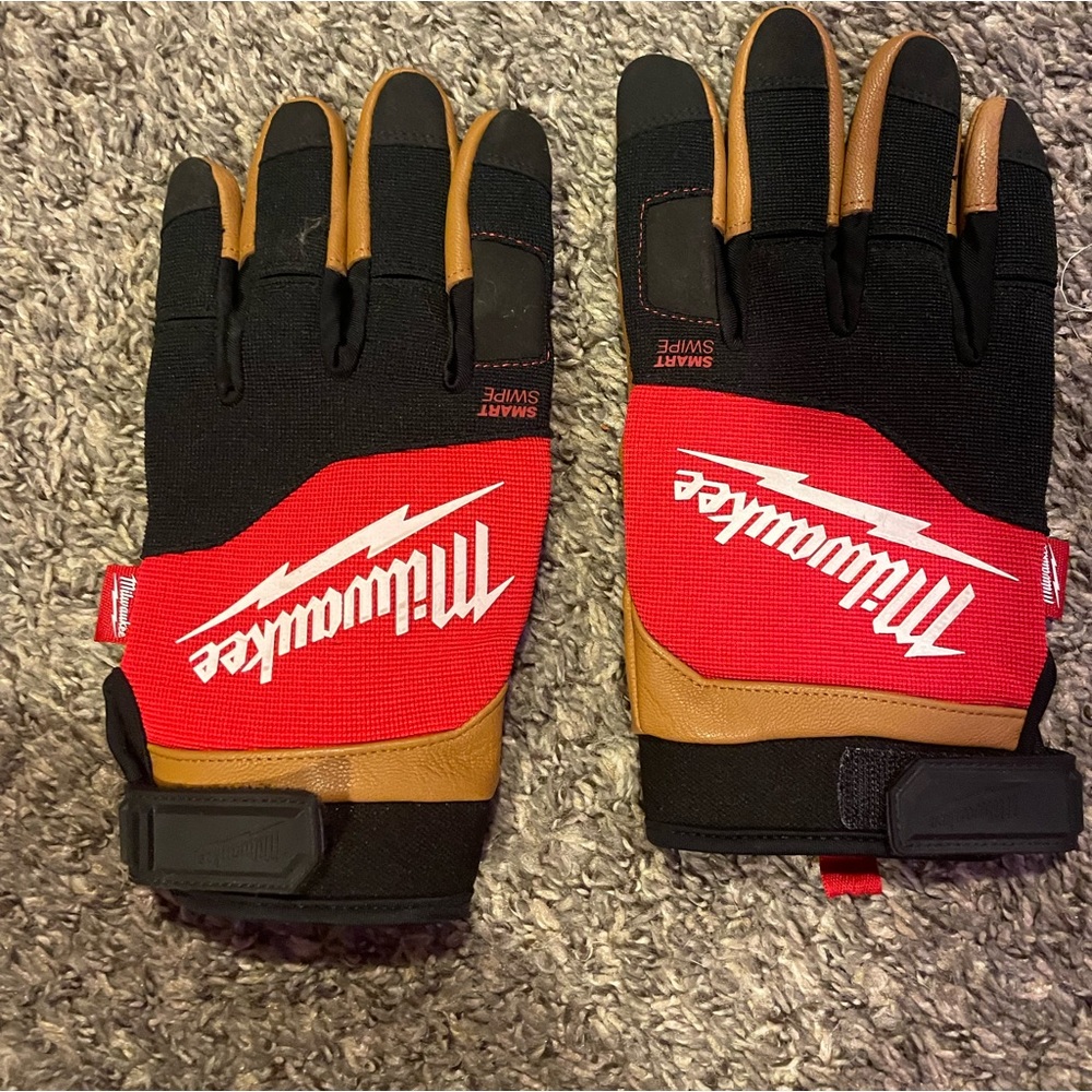 Milwaukee performance gloves